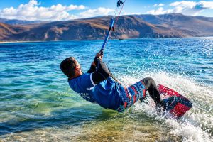 Clases de kitesurf en Paracas con instructor certificado
